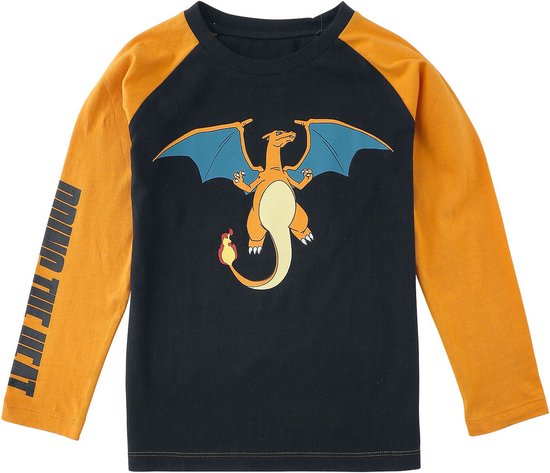 Zwart raglan T-shirt met oranje mouwen, opdruk van Glurak en tekst "BRING THE HEAT" op de mouw.