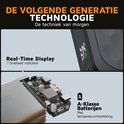 Zwarte powerbank met real-time display en indicatie voor snelladen. Interne componenten van A-klasse batterijen met temperatuurmonitoring.