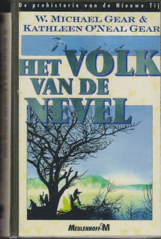 Boekcover 'Het Volk Van De Nevel' met de titel, auteurs en een illustratie van een silhouet van een boom en een groep mensen in een mistig landschap.