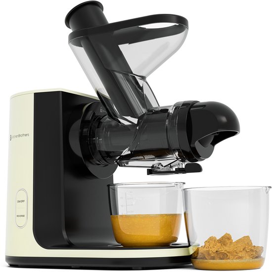 Slowjuicer met champagnekleurige behuizing, zwarte details en transparante sap- en pulpbekers.