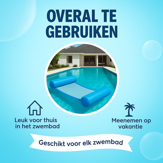 Lichtblauwe waterhangmat in een zwembad bij een huis en op het strand. Geschikt voor elk zwembad en voor vakantie.