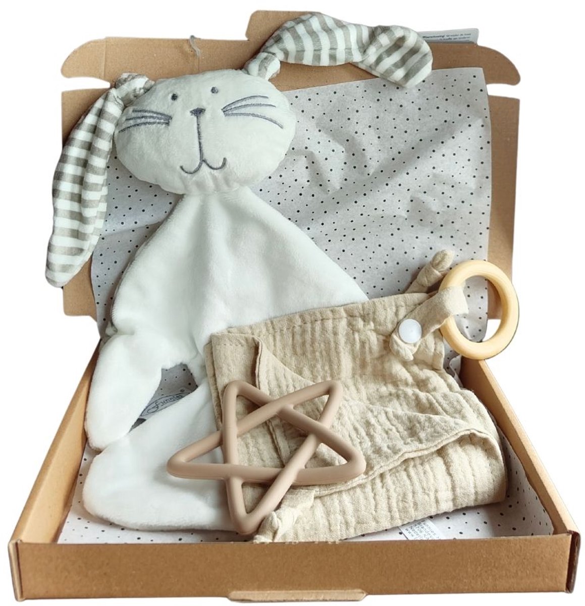 Babypakket konijn ecru - kraam cadeau - collega - felicitatie - familie - Babypakket- baby - kraam cadeau - collega - felicitatie - familie - babyshower - luierfuif - kraamschudden - geboortefeest - kraamfeest - babyborrel -