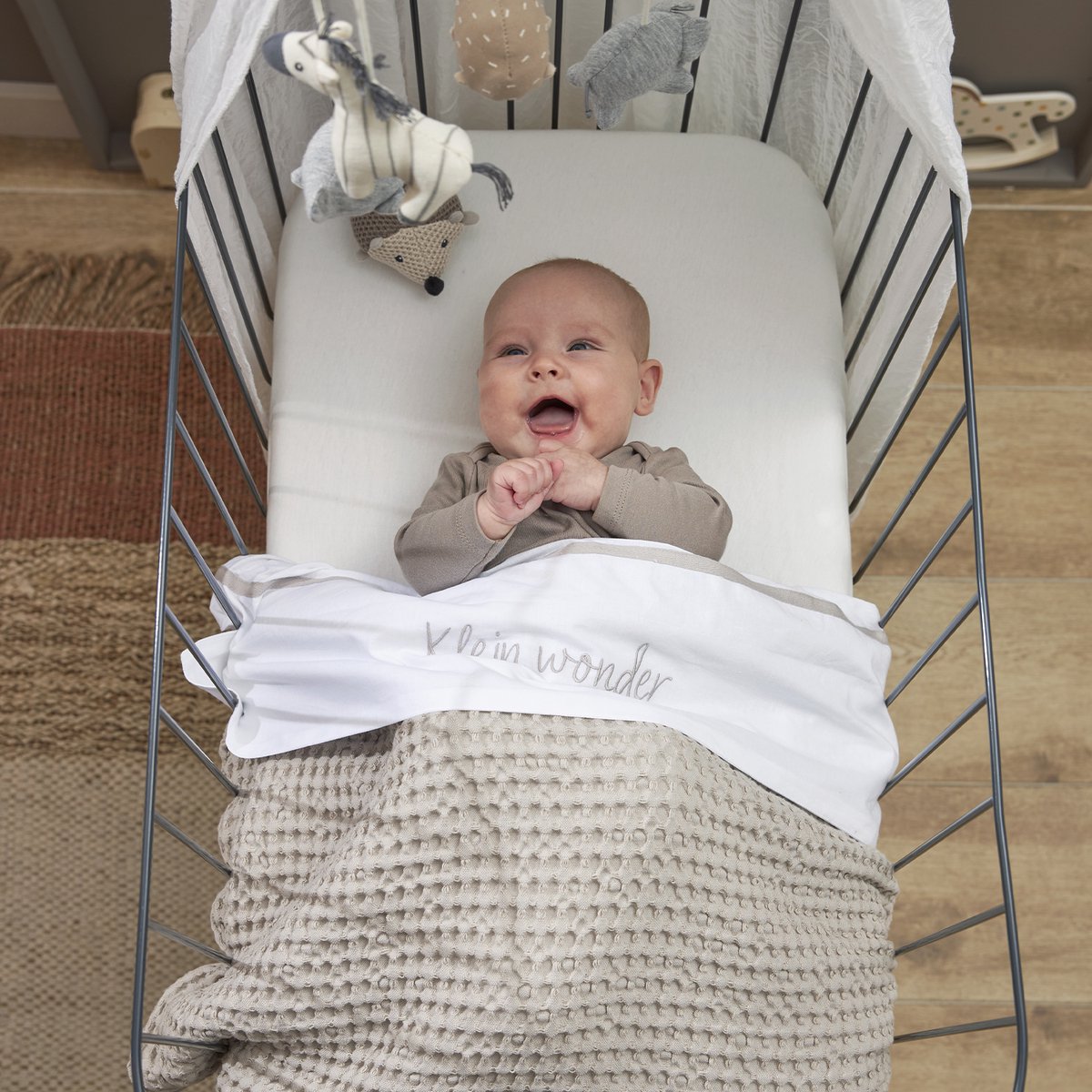 Meyco Baby Wafel Teddy ledikant deken - greige - 100x150cm - 2.0 TOG – foto 7