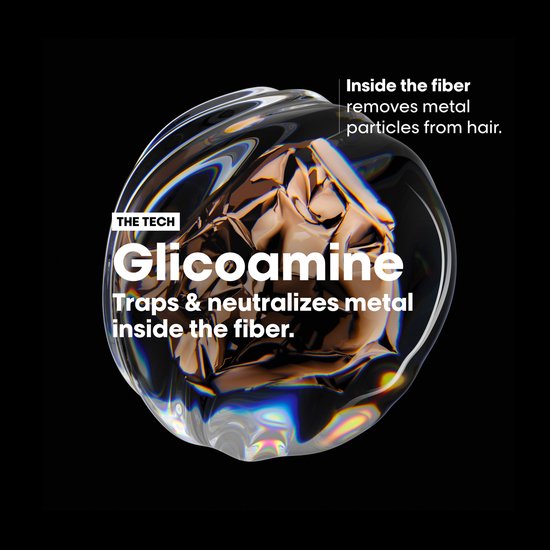 Transparante bol met metaaldeeltjes en de tekst 'Glicoamine'.