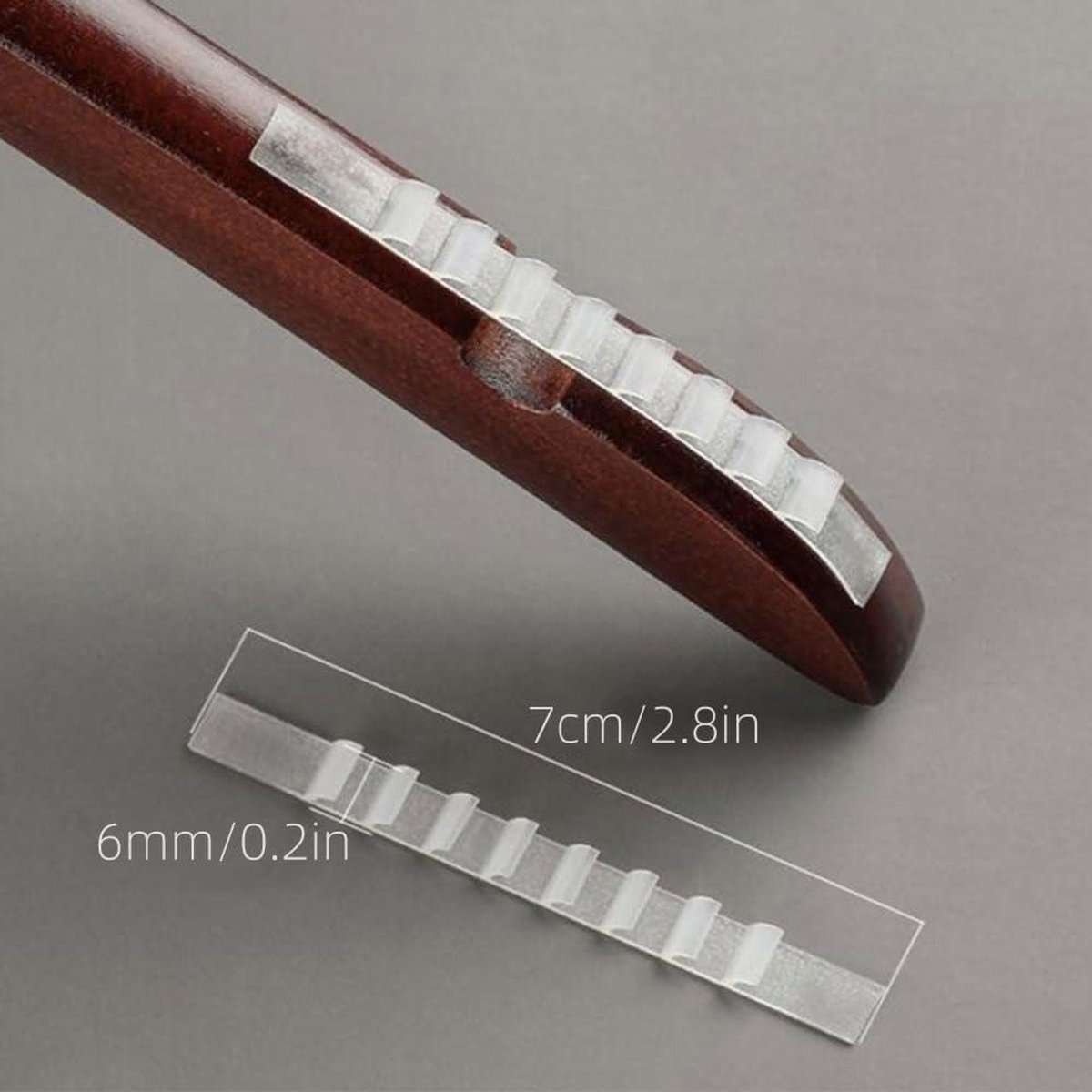 Bombki 100 stuks doorzichtige antislip siliconen kleerhanger handgrepen transparante strips voor kledinghanger, voor houten en plastic hangers opknoping accessoires