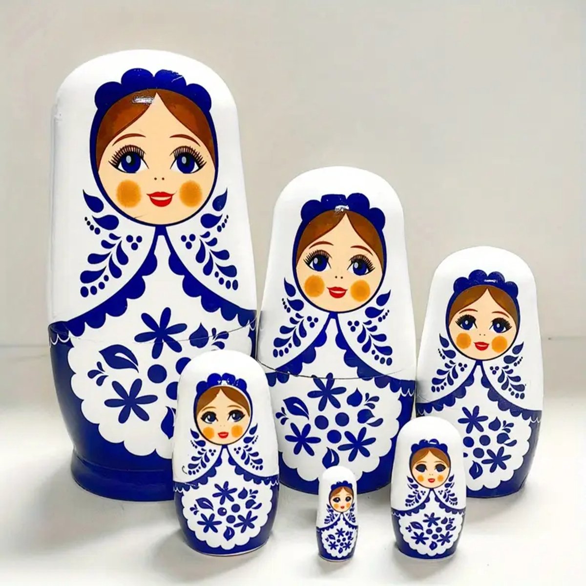 Poupées Russes Matriochka 10 Pièces - Peintes à La Main Par Stogova - Blanc Et Bleu