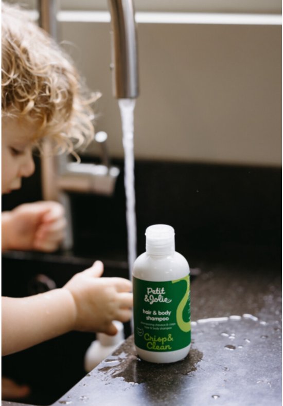 Petit & Jolie Baby Shampoo Haar & Body 200 ml - 100% natuurlijke huidverzorging - prikt niet in de ogen van Petit & Jolie — afbeelding 5