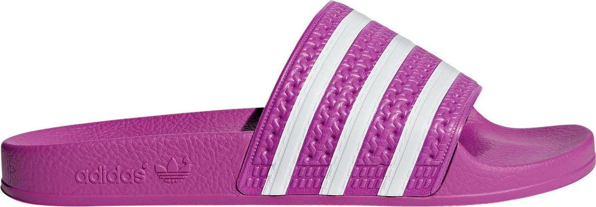 Kwelling Agnes Gray Alert adidas Adilette slipper Slippers - Maat 38 - Vrouwen - paars/wit | bol.com