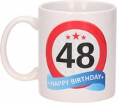 Tasse / tasse de signe de route d'anniversaire de 48 ans