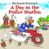 Look-Look - Richard Scarry's A Day at the Police Station