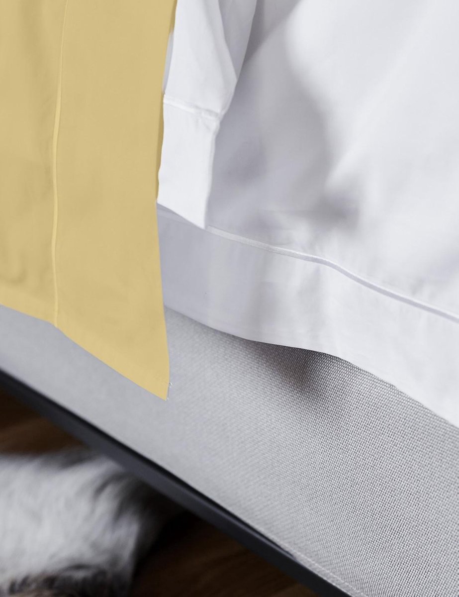 SENZA DONNA 100% Katoen Percaline Laken met Cordonrand 150x250 cm OKERGEEL