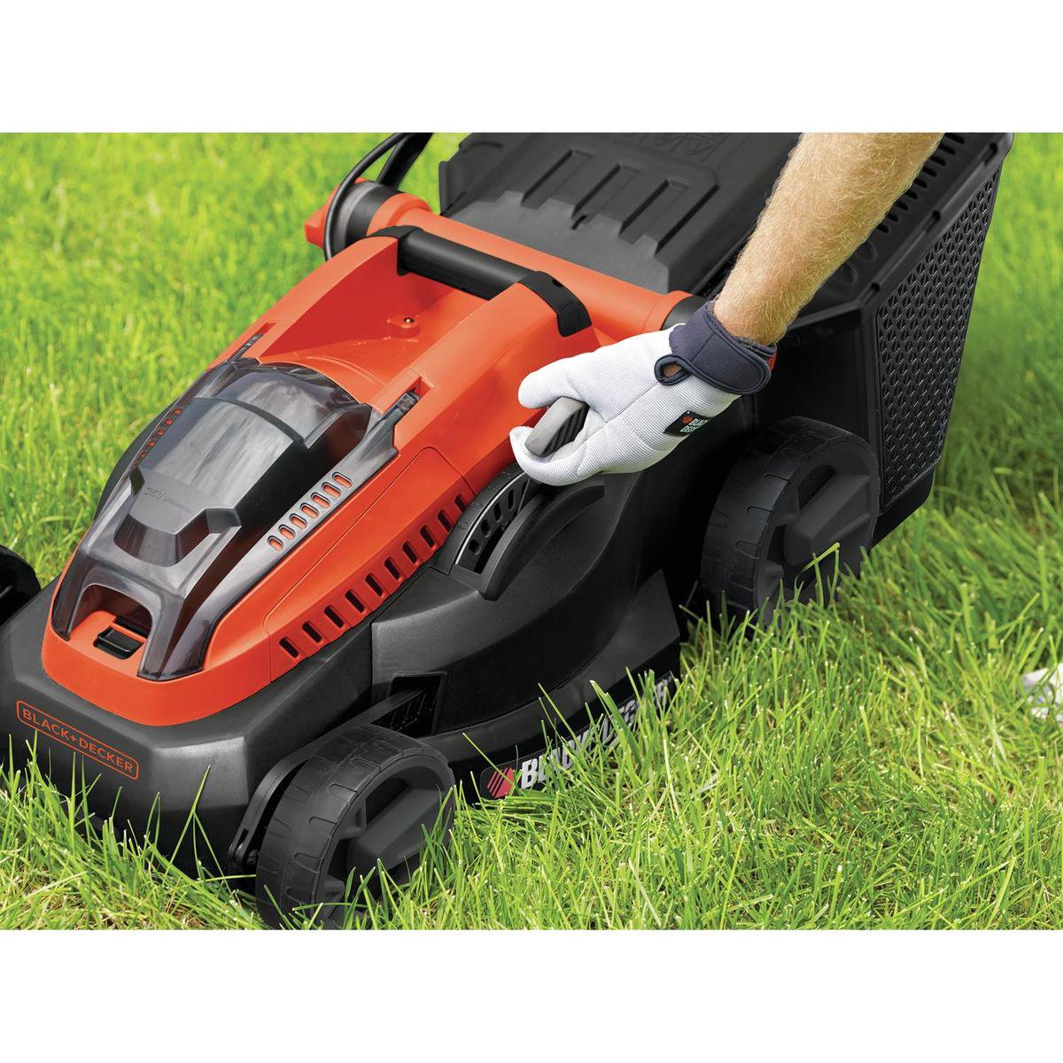 BLACK+DECKER Grasmaaier 36V 2x 2.5Ah Lithium-ion 38cm maaibreedte voor gazons tot 600m² - CLM3825L2-QW – foto 6