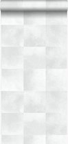 Origin Wallcoverings behangpapier dierenhuid met vacht structuur licht warm grijs - 347485 - 53 cm x 10,05 m