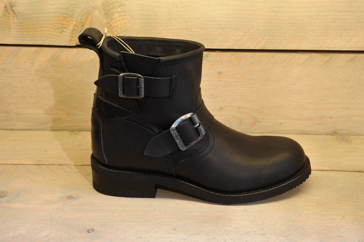 | Sendra boots 14458 met een zwarte ster op de De 10 beste afbeeldingen van New boots collectie Sendra
