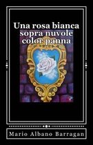 Una rosa bianca sopra nuvole color panna