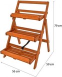 Bruin houten plantenrek met drie etages, met afmetingen 79x59x56cm.
