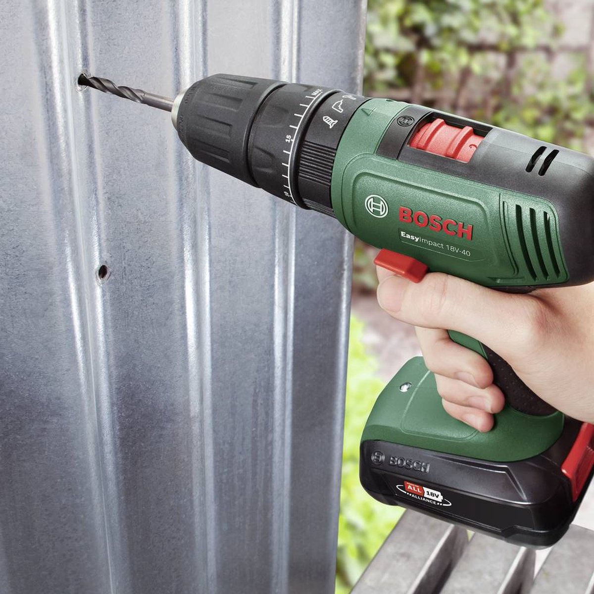 Bosch accuboormachine met klopfunctie + decoupeerzaag toolkit 18V (2 accu’s) – foto 8