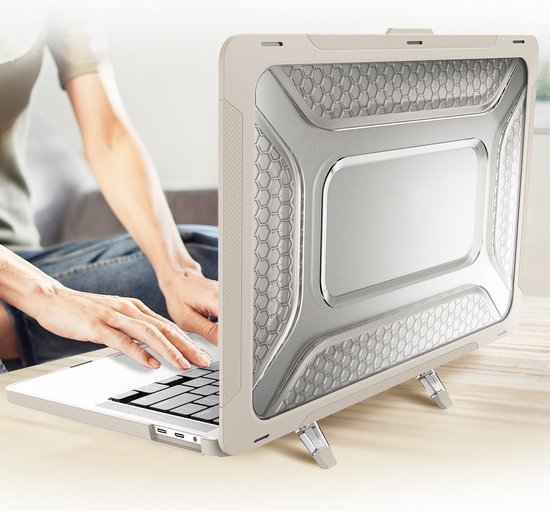 Heavy Duty Cover - Geschikt voor MacBook Pro 13 inch - Case - Extreme Bescherming - Hardcase - A1706/A1708/A2338/A2686 (M1,M2,Touchbar, 2016-2022) - Beige