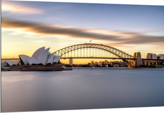 Dibond - Zonsondergang achter de Brug in Sydney, Australië - 150x100 cm Foto op Aluminium (Wanddecoratie van metaal)
