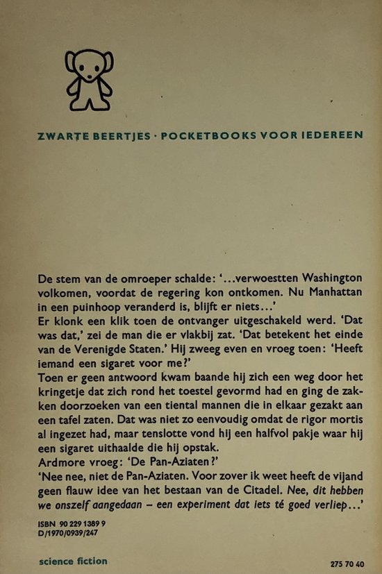 Boek "Zwarte Beertjes Pocketbooks voor Iedereen" met een beer-illustratie. Tekst bevat "science fiction".