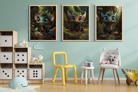 Posterset met 3 schattige draakjes. Leuke draken posters voor op een kinderkamer. 30x40cm met zwarte kunststof wissellijst