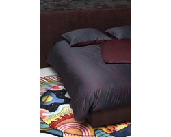 MOOOI Katoensatijn - Hoeslaken - 180x200 - Donker Rood