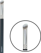 CAIRSKIN CS146 Correcting Crease Brush - The Buff Collection - Small Eyeshadow Under Eye & Shaping Brush - Oogschaduw Concealer en Corrigerende Make-up Kwast - Premium Synthethic Fibers - Contour Buffer Effect -Vegan Brush