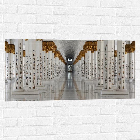 Muursticker - Pilaren met Gouden Details in Witte Tempel - 100x50 cm Foto op Muursticker
