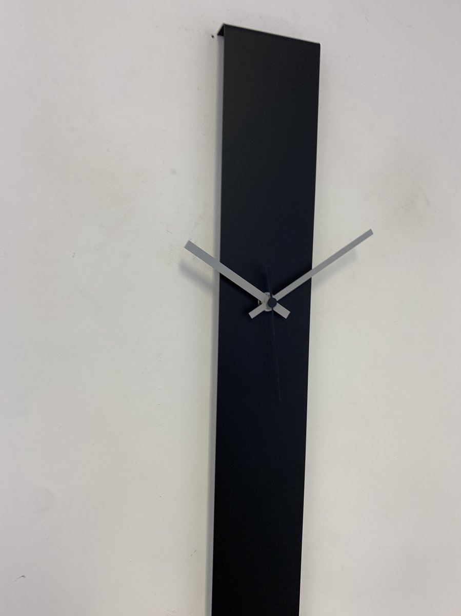 Wandklok CHANTALBRANDO SUMMIT BLACK MODERN DESIGN = ZWART