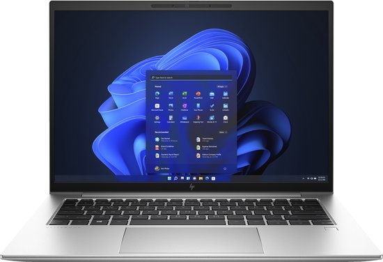 Zilverkleurige HP EliteBook laptop met opengeklapt scherm en Windows 11 interface.