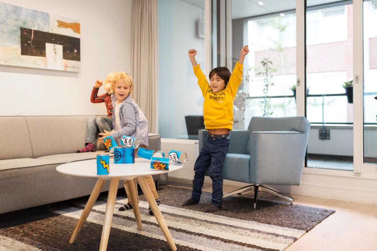 BS Toys Blikgooien Werpspel - Pittenzak Gooien - Kinderspeelgoed vanaf 3 Jaar - Buitenspeelgoed - 10 Blikken - Blauw - Spelletjes voor kinderen - Buiten speelgoed - Buitenspel - Buiten Spellen - Tuin Speelgoed - Cadeau kind — afbeelding 6