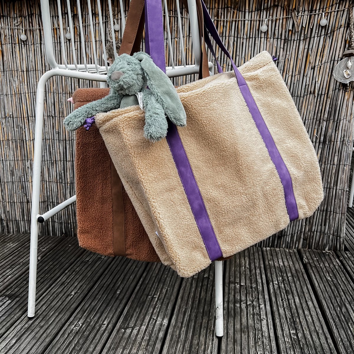 Mom Bag Beige - Chunky Teddy - Paarse details - Luiertas - Indyaantje Denim