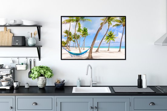 Photo encadrée - Hamac entre palmiers sur la plage près du cadre photo République Dominicaine noir 90x60 cm - Affiche encadrée (Décoration murale salon / chambre) / Mer et plage