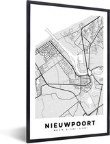 Fotolijst incl. Poster Zwart Wit- België – Nieuwpoort – Stadskaart – Kaart – Zwart Wit – Plattegrond - 60x90 cm - Posterlijst