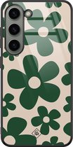 Casimoda® hoesje - Geschikt voor Samsung Galaxy S23 - Retro Flowers Groen - Luxe Hard Case Zwart - Backcover telefoonhoesje - Groen