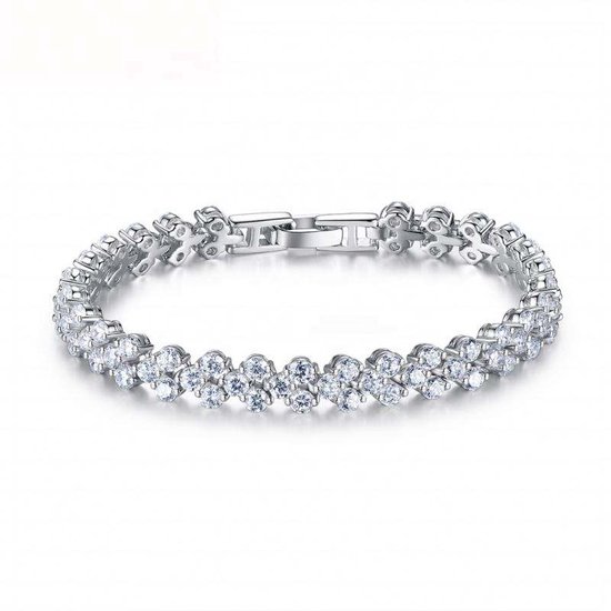 Goudkleurig Metalen Armbandje Vierkante Schakels Met Hartjes Bedel 24cm Verstelbaar Naar 20cm