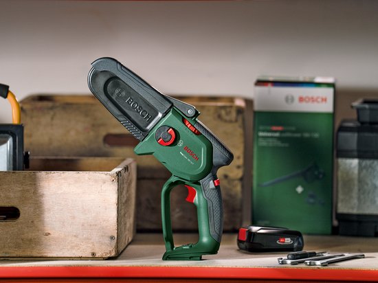 Bosch EasyChain 18V-15-7 Kettingzaag - met 18 V accu en lader van Bosch — afbeelding 2
