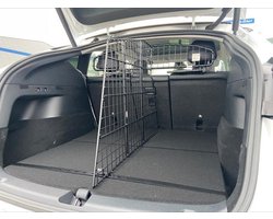 Tesla Model Y Hondenrek Scheidingsrek van Kleinmetall Masterline – Interieur Accessoires Nederland en België