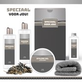 Geschenkset "Speciaal voor jou!" - 5 Producten - 900 Gram | Giftset voor hem - Luxe cadeaubox man - Douchegel - Deodorant - Styling Gel - Scrubzout - Vaderdag - Verjaardag - Wellness - Pakket - Cadeau set - Broer - Vriend - Collega - Antrac