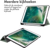 iMoshion Tablet Hoes Geschikt voor iPad Air 2 / iPad 2017 (5e generatie) / iPad 6e generatie (2018) / iPad Air - iMoshion Trifold Bookcase - Lichtgroen