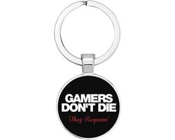 Akyol - Gamers don't die Sleutelhanger - gamer - echte gamers - leuke cadeau voor iemand die houdt van gamen - verjaardagscadeau - kado - gift - 2,5 x 2,5 CM