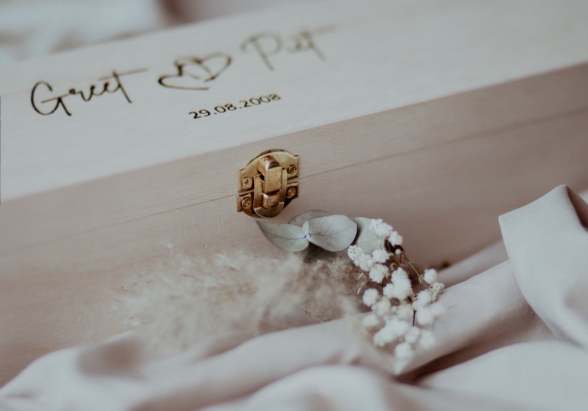 BolleToet houten wijnkist met slotje - bruiloft - cadeau - geslaagd