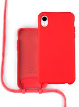 Coverzs Silicone case met koord - Telefoonhoesje met koord - Backcover hoesje met koord - touwtje - geschikt voor Apple iPhone Xr - Rood