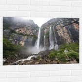 Muursticker - Rotsen - Waterval - Stenen - Bomen - 90x60 cm Foto op Muursticker