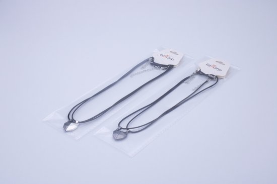 Bixorp Friends - Set de 2 colliers d'amitié magnétiques - Cœur Zwart avec de beaux détails et aimant - Best Friends - Collier d'amitié noir BFF pour deux