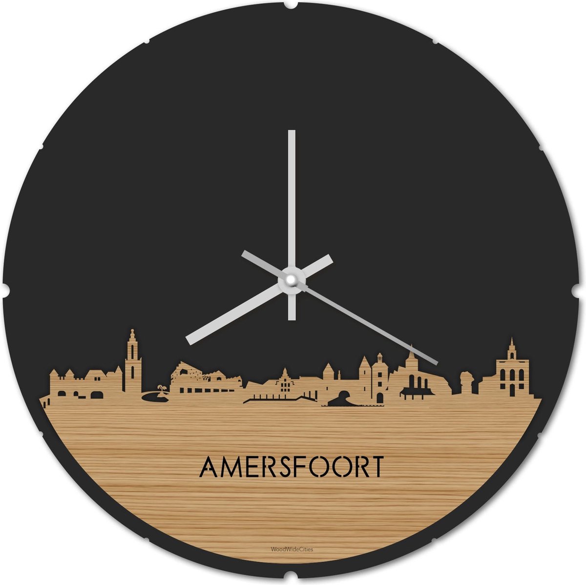 Skyline Klok Rond Amersfoort Bamboe hout - Ø 44 cm - Stil uurwerk - Wanddecoratie - Meer steden beschikbaar - Woonkamer idee - Woondecoratie - City Art - Steden kunst - Cadeau voor hem - Cadeau voor haar - Jubileum - Trouwerij - Housewarming -