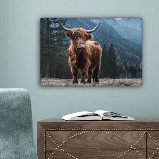 Canvas schilderij - Schotse hooglander - Berg - Landschap - Boom - Koe - Kamer decoratie - Canvas doek - Canvas schilderijen woonkamer - 30x20 cm