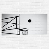 Muursticker - Bal Vallend in Basket (Zwart-wit) - 100x50 cm Foto op Muursticker