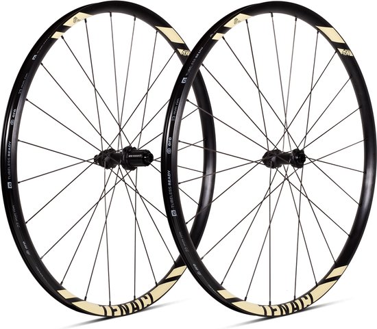 Redondo 28 inch achterwiel velg zwart 6-Lo schijf 7-voudige