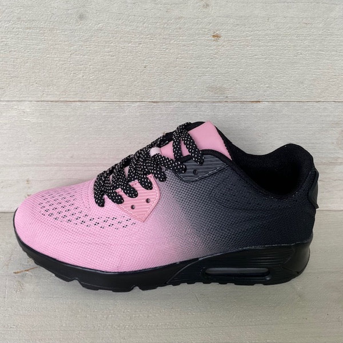 Gave air sneakers rose zwart 39 / pink